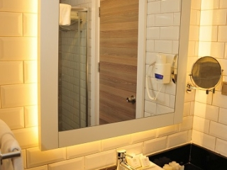 LRS PORT RIVER SIDE HOTEL & SPA