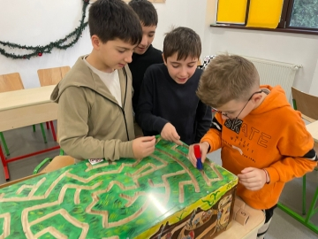 ESCAPE THE CLASSROOM: Evadarea din clasă
