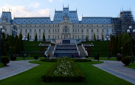 palatul-culturii-din-iasi.jpg