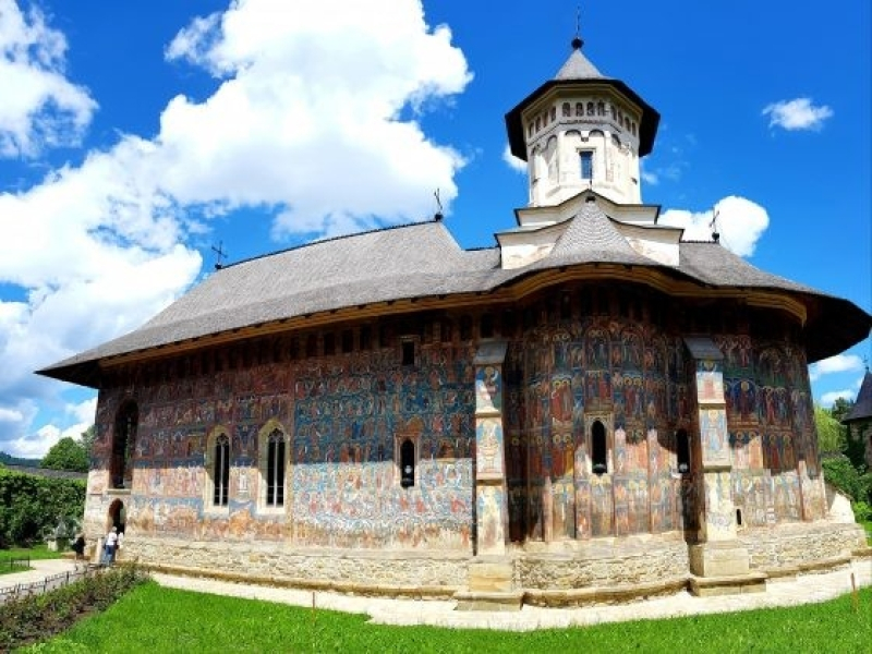 Manastire pictata din Bucovina